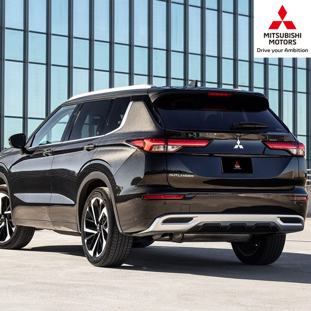 2024 Outlander Exterior