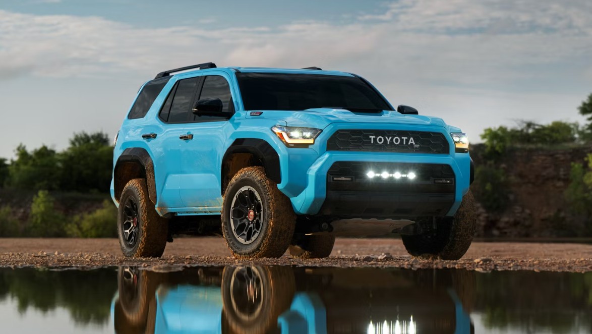 2026 Jeep Wrangler removable door design compared to Toyota 4Runner fixed cabin structure