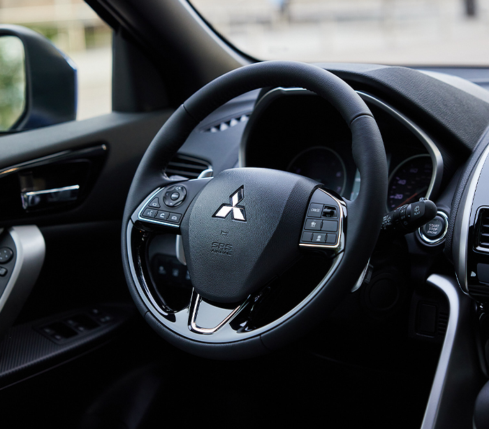 2024 Eclipse Cross SEL Touring inside view of steering wheel