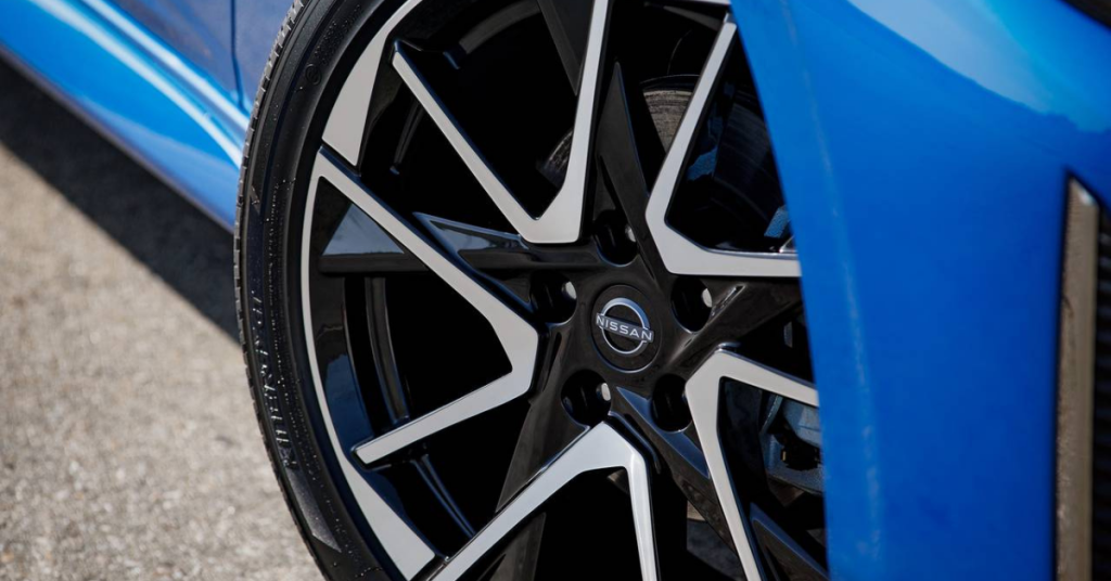 2025 Nissan Sentra wheel up close
