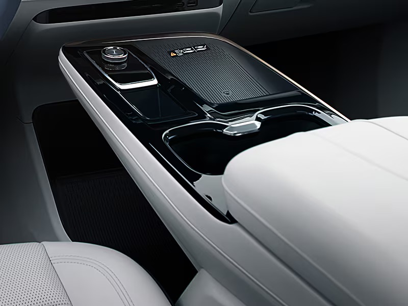 Center console detail