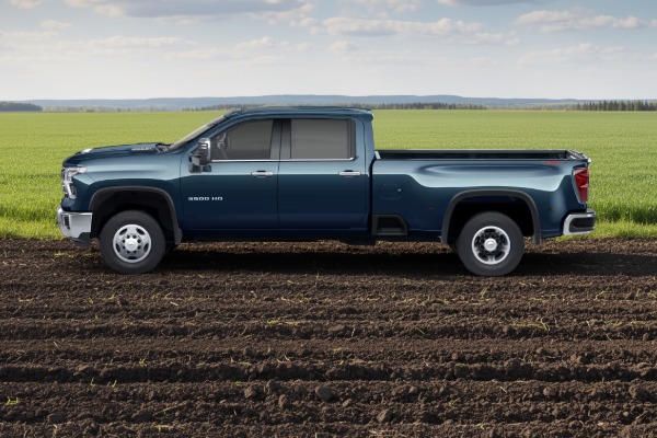 3500HD SRW Side Profile