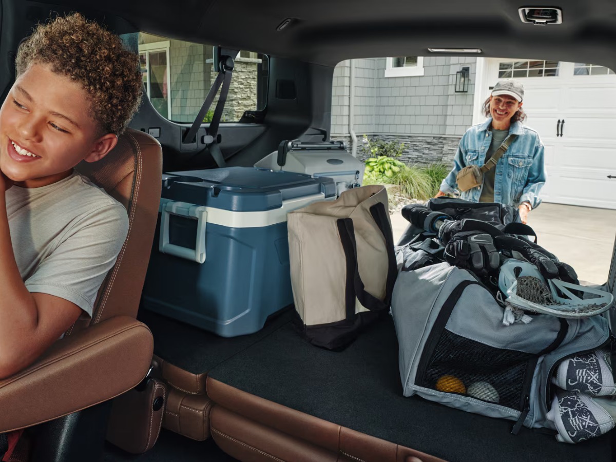 Cargo Behind Third Row