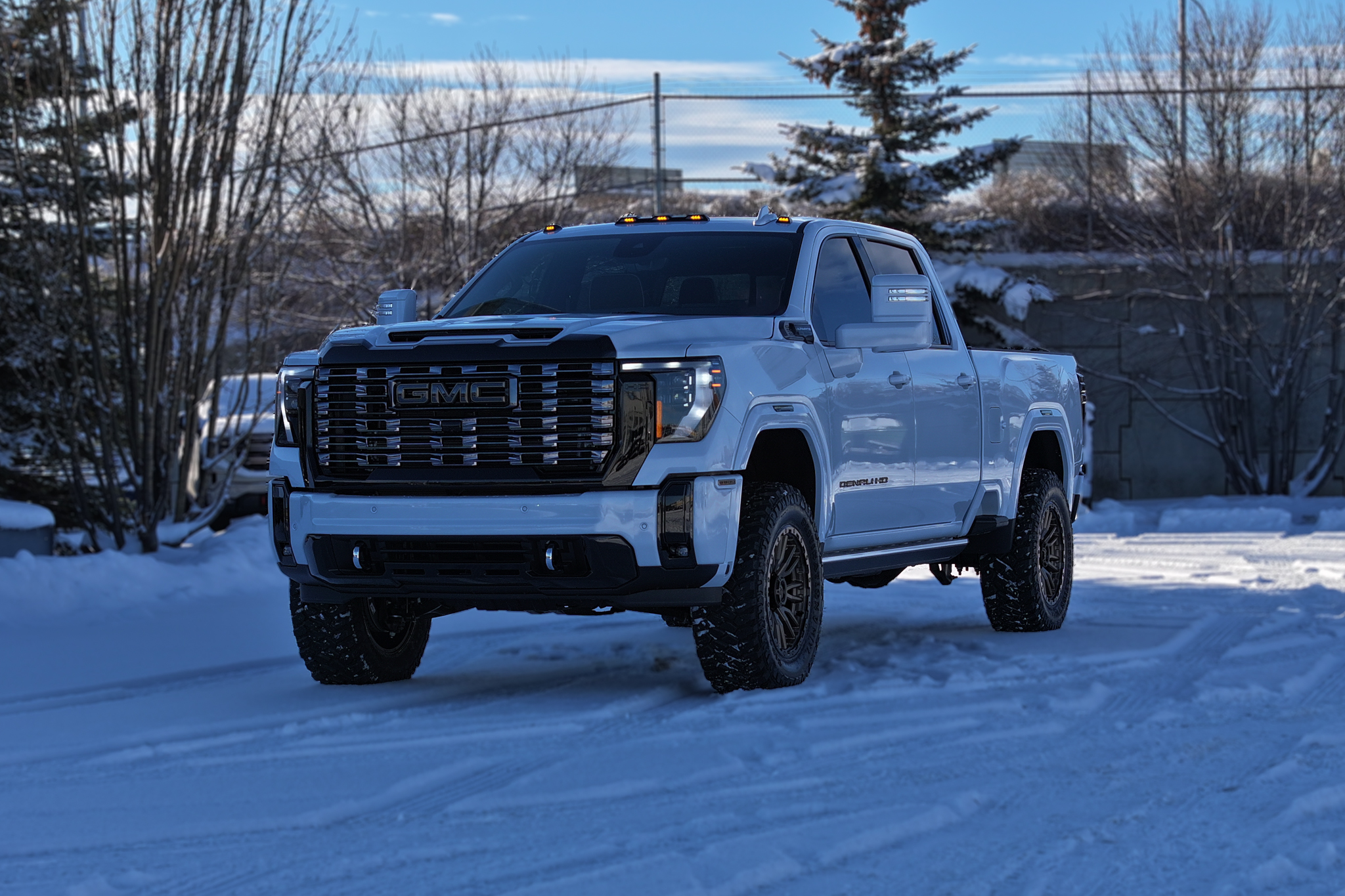 Fuel Wheels, Goodyear Duratracs, and a ReadyLift Suspension Kit makes this Elevation stand out