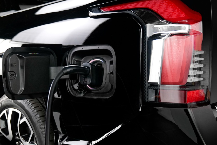 Wheaton Chevrolet - Silverado EV