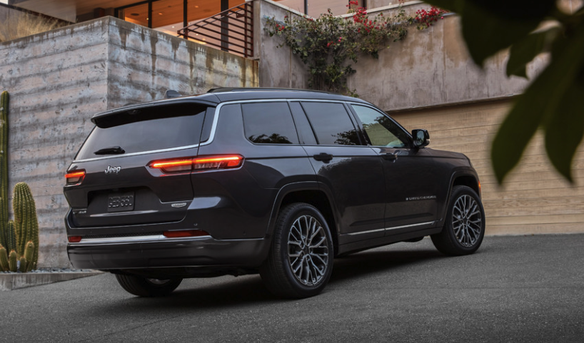 2026 Jeep Grand Cherokee L rear view showing three-row SUV dimensions