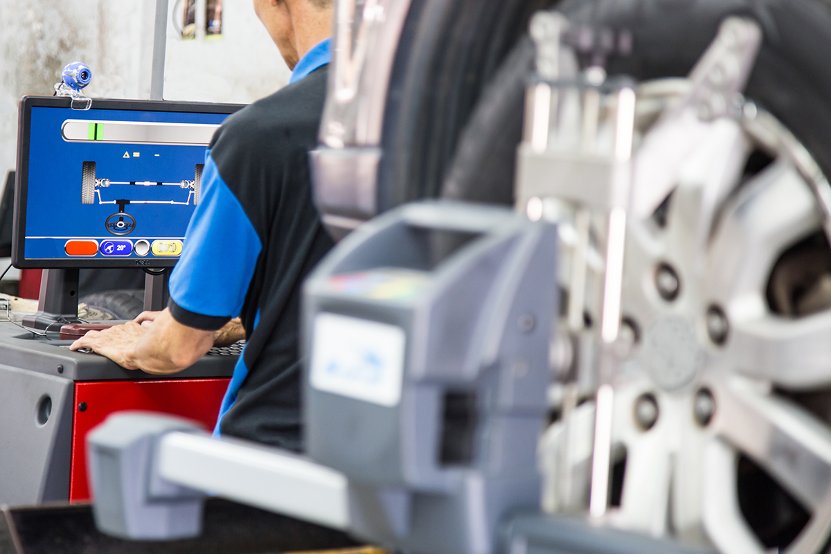 Computerized Wheel Alignment* - Express Service