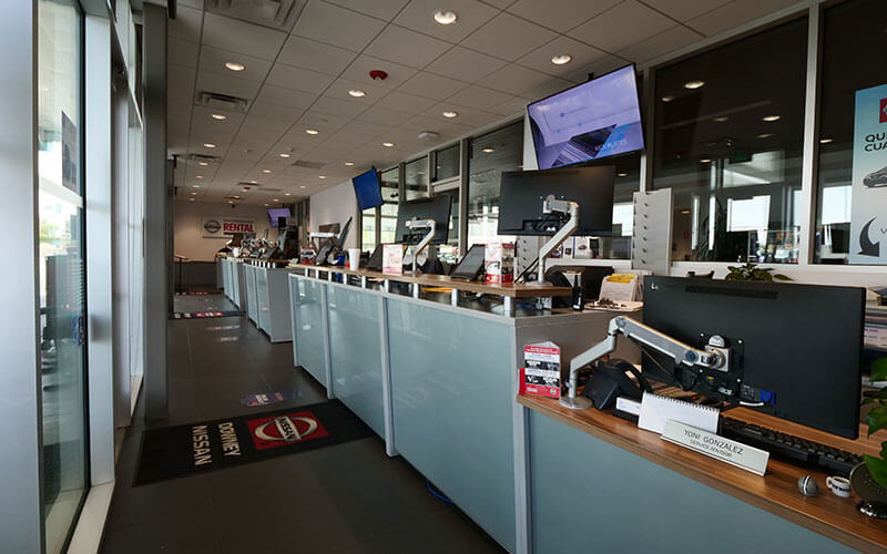 Nissan Service Advisor Center