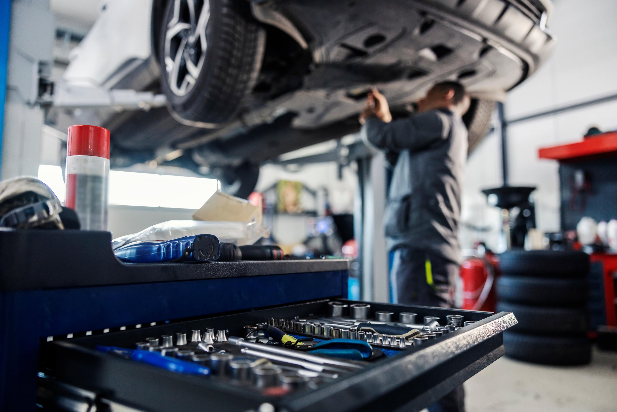 How to Jack Up Car for Oil Change: Easy Steps for Safety & Speed