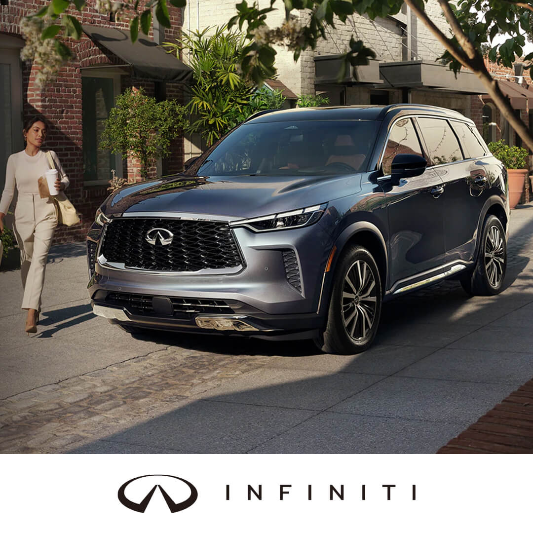 2023 Infiniti QX60 - park by the road