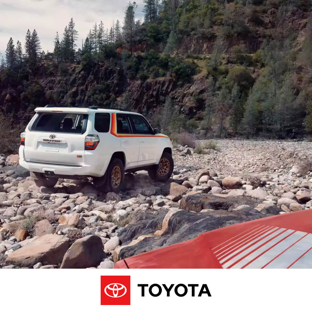 2023 Toyota 4Runner - Off Roading on Rocks