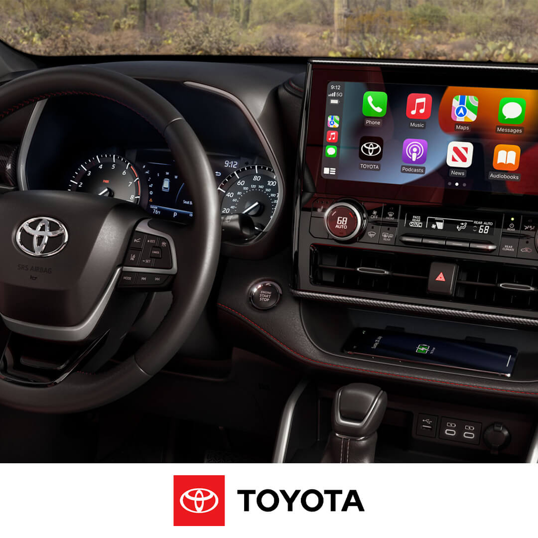2023 Toyota Highlander - Dashboard and Steering Wheel