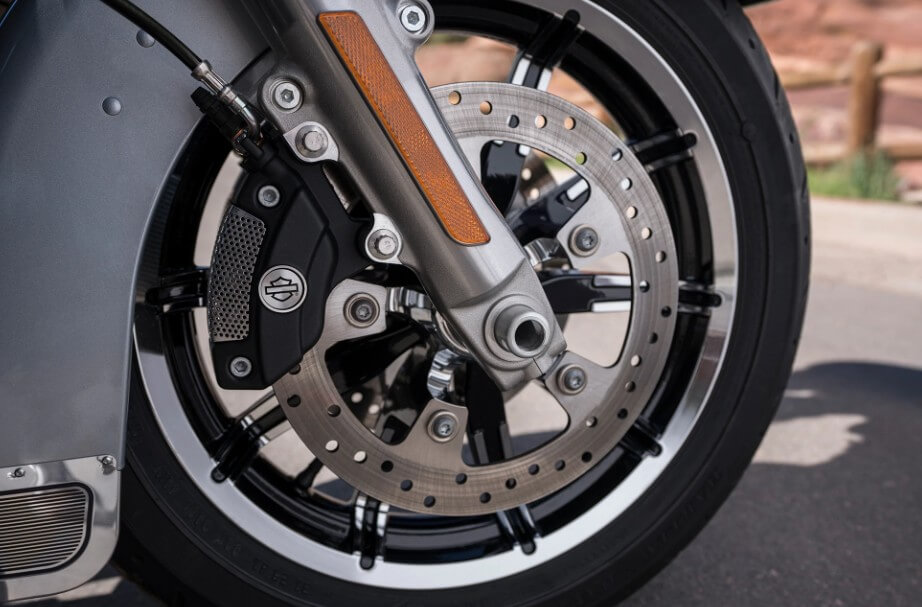 Reflex™ Linked Brembo® Brakes With Standard Abs