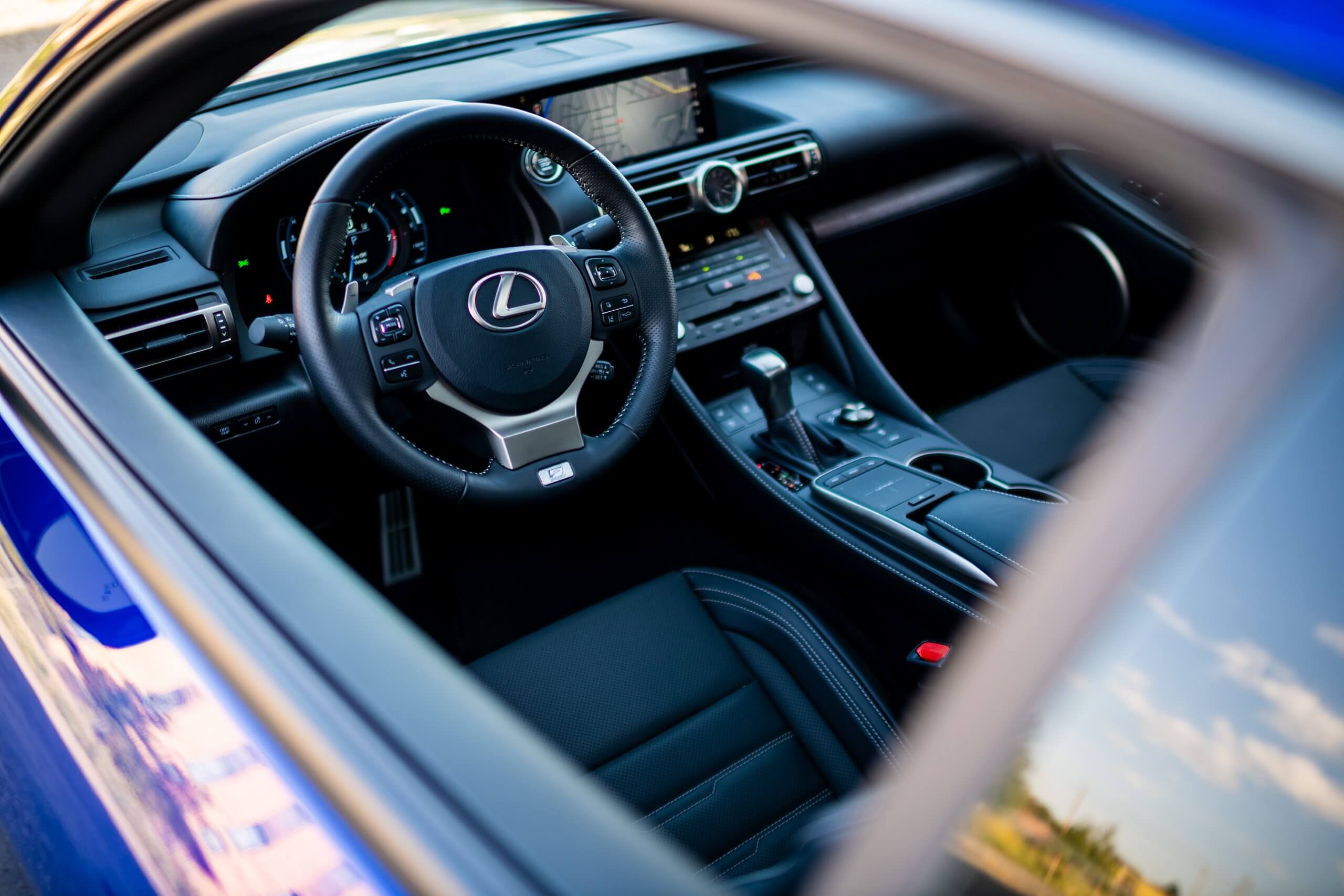 Lexus RC