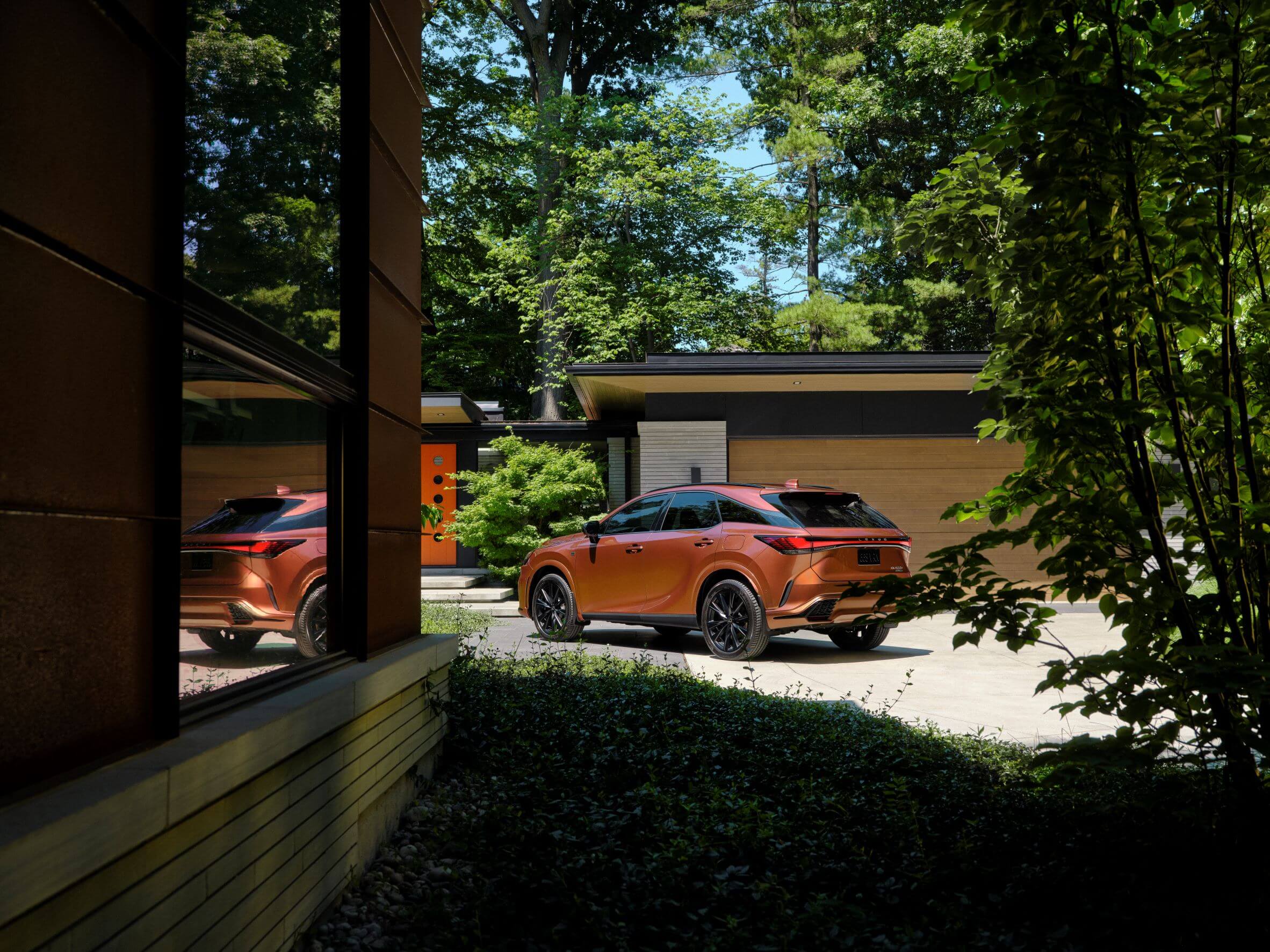 Lexus RX Exterior Orange