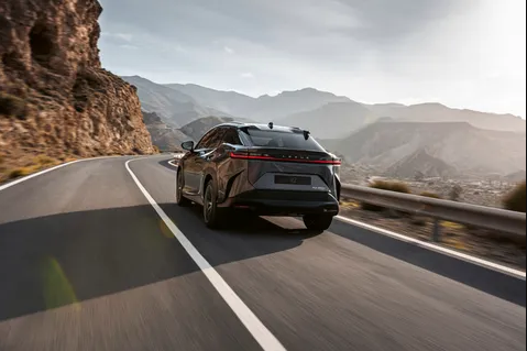 BOLD, AERODYNAMIC DESIGN