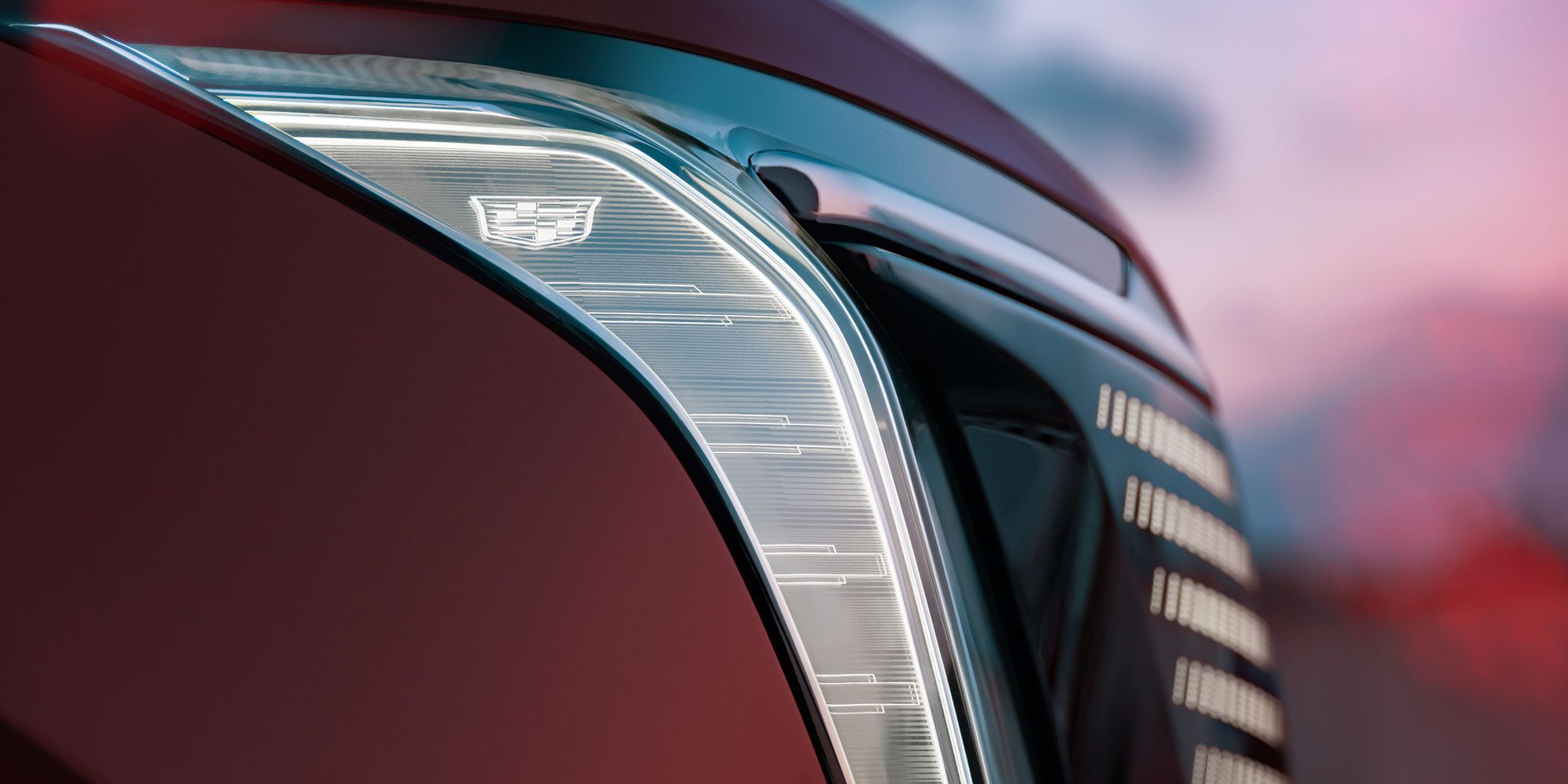 ESCALADE IQ