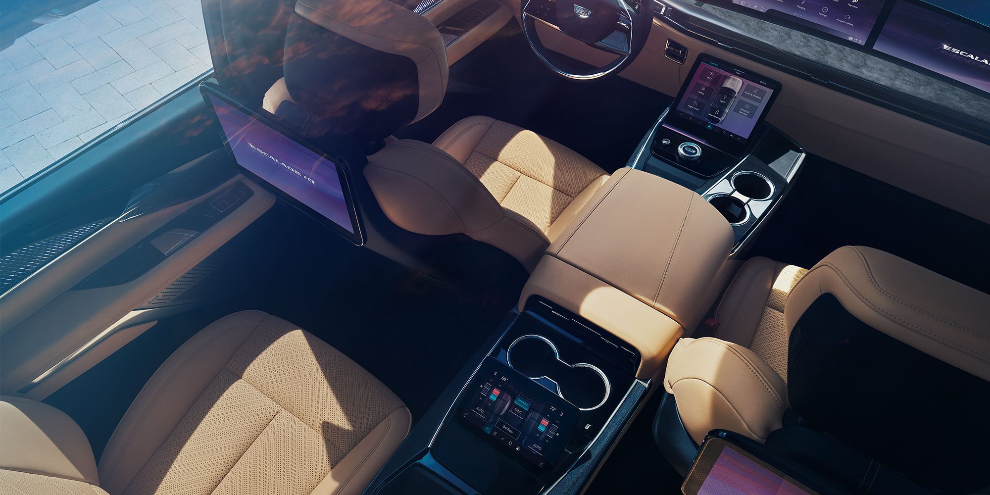 ESCALADE IQ