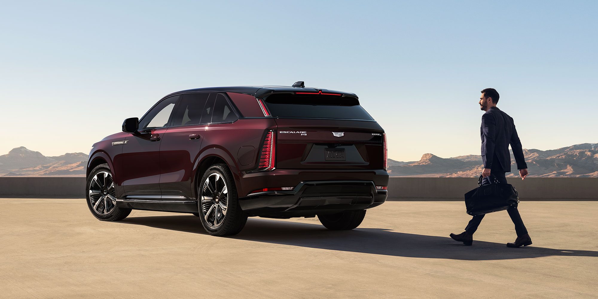 ESCALADE IQ