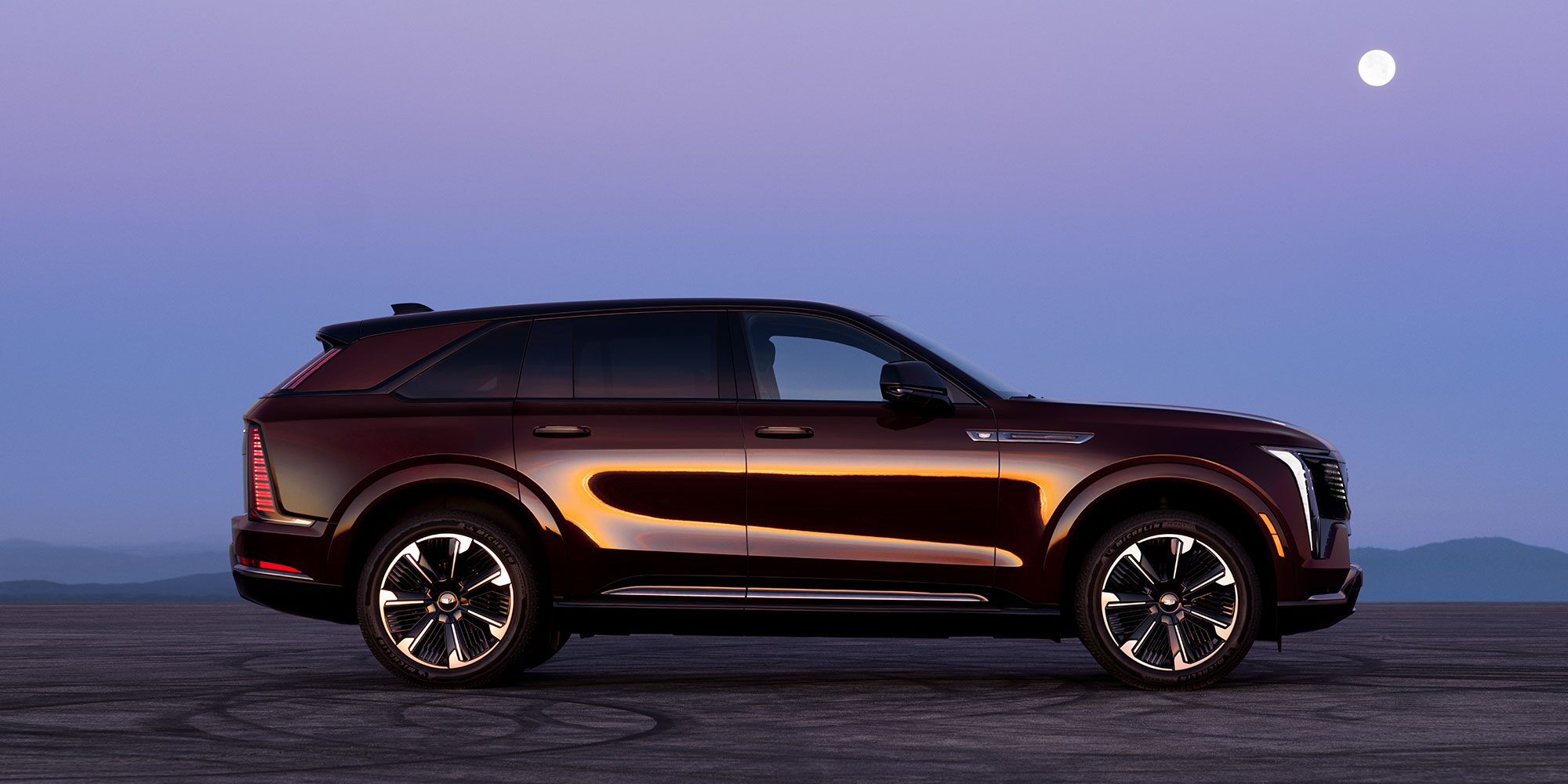 ESCALADE IQ