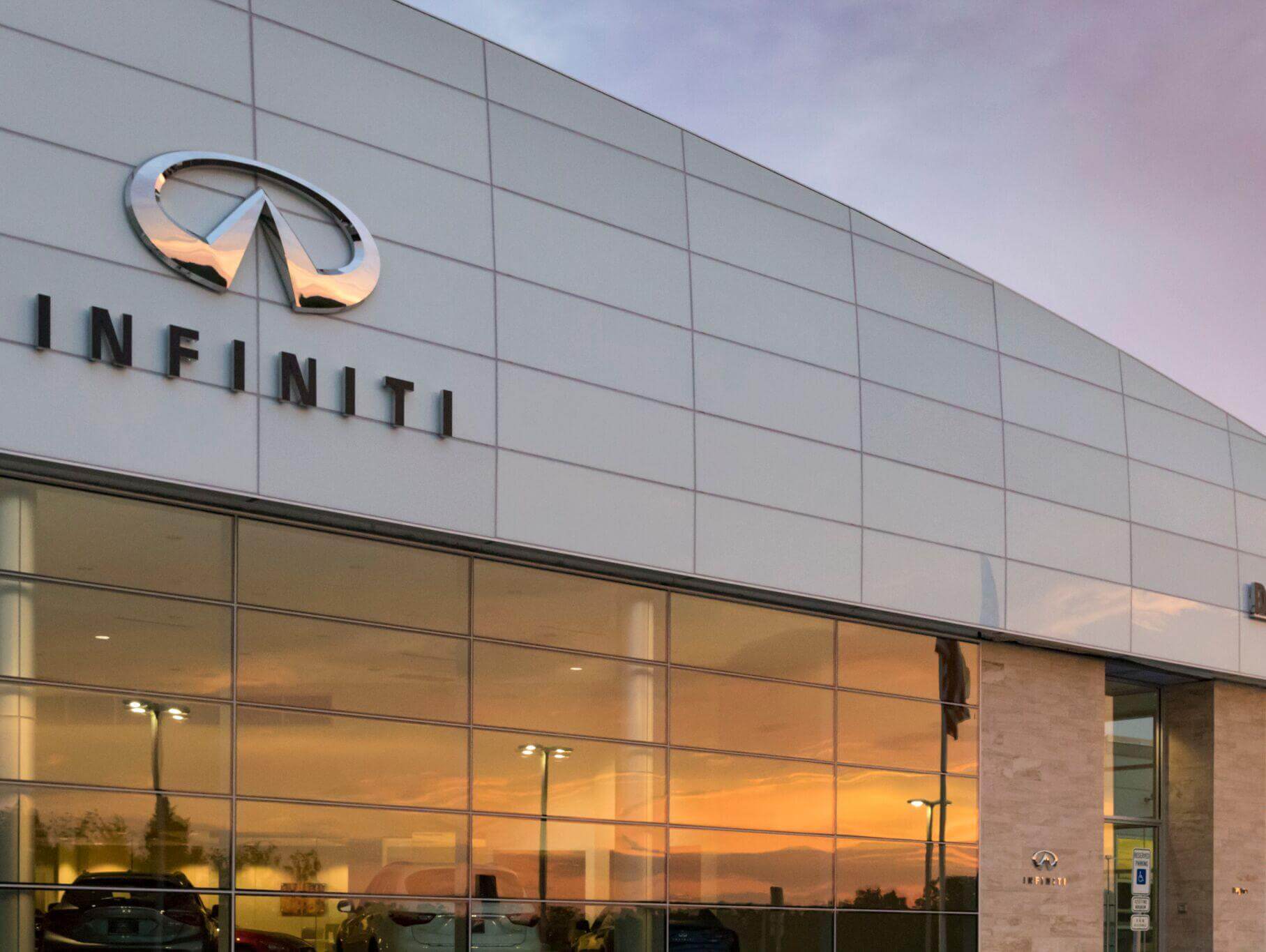 INFINITI Certified Collision Center