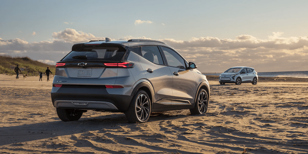 Rear side profile view of the 2022 Chevrolet Bolt EUV.