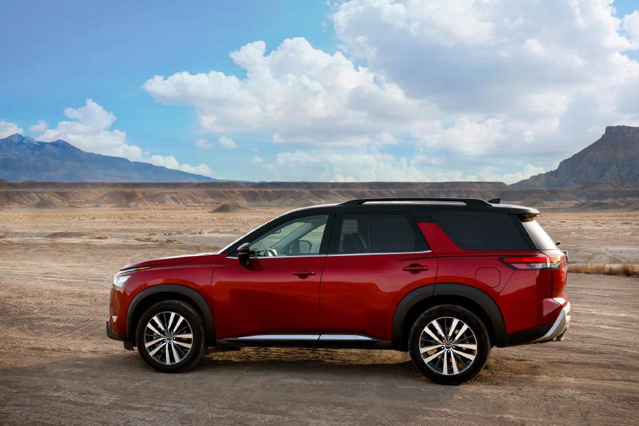 2022_Nissan_Frontier_