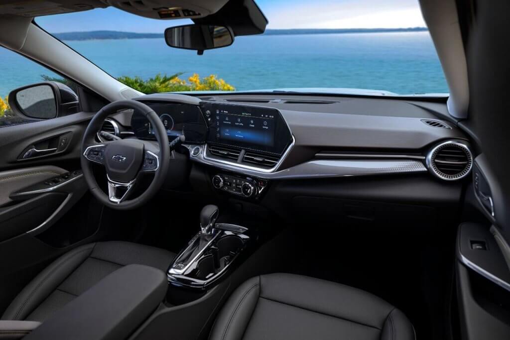 2024 Chevrolet Trax interior