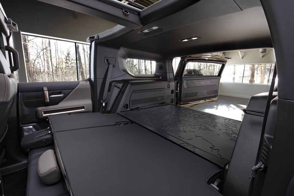 Hummer EV SUV Interior 