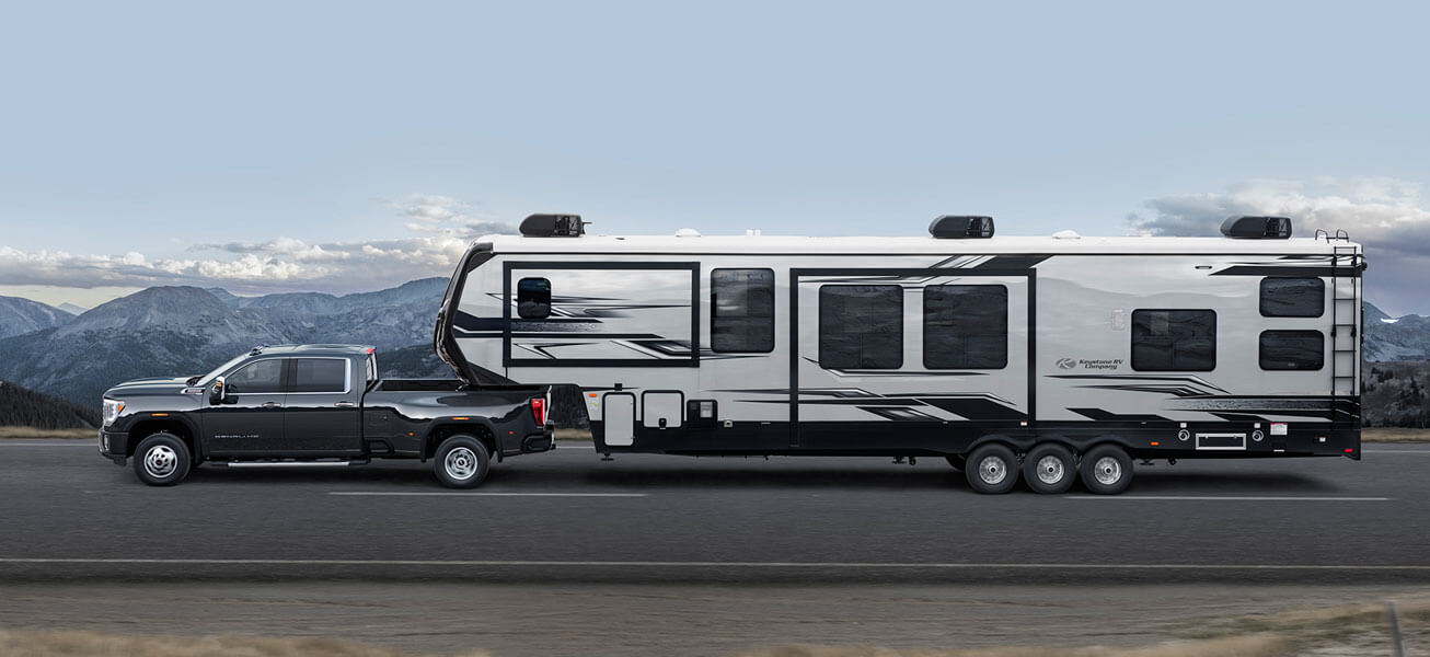 2020 GMC Sierra 3500HD trailering in Alberta