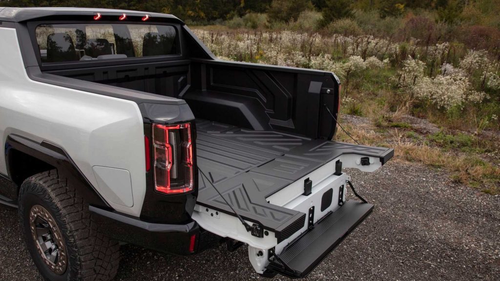 2022-gmc-hummer-ev-details-2-1024x576