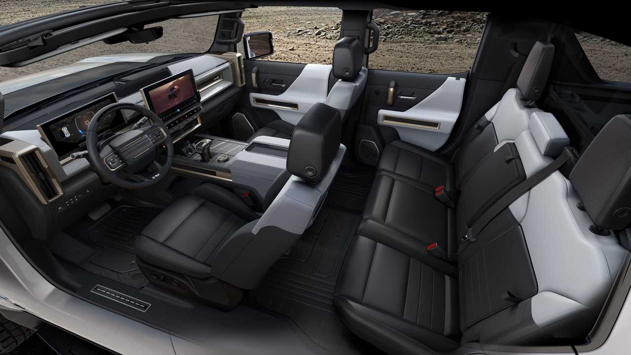 2022-gmc-hummer-ev-interior-1