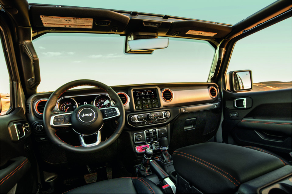 Interior Jeep Gladiator Winnipeg