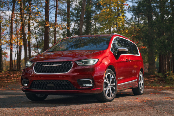 2026 Red Pacifica Winnipeg