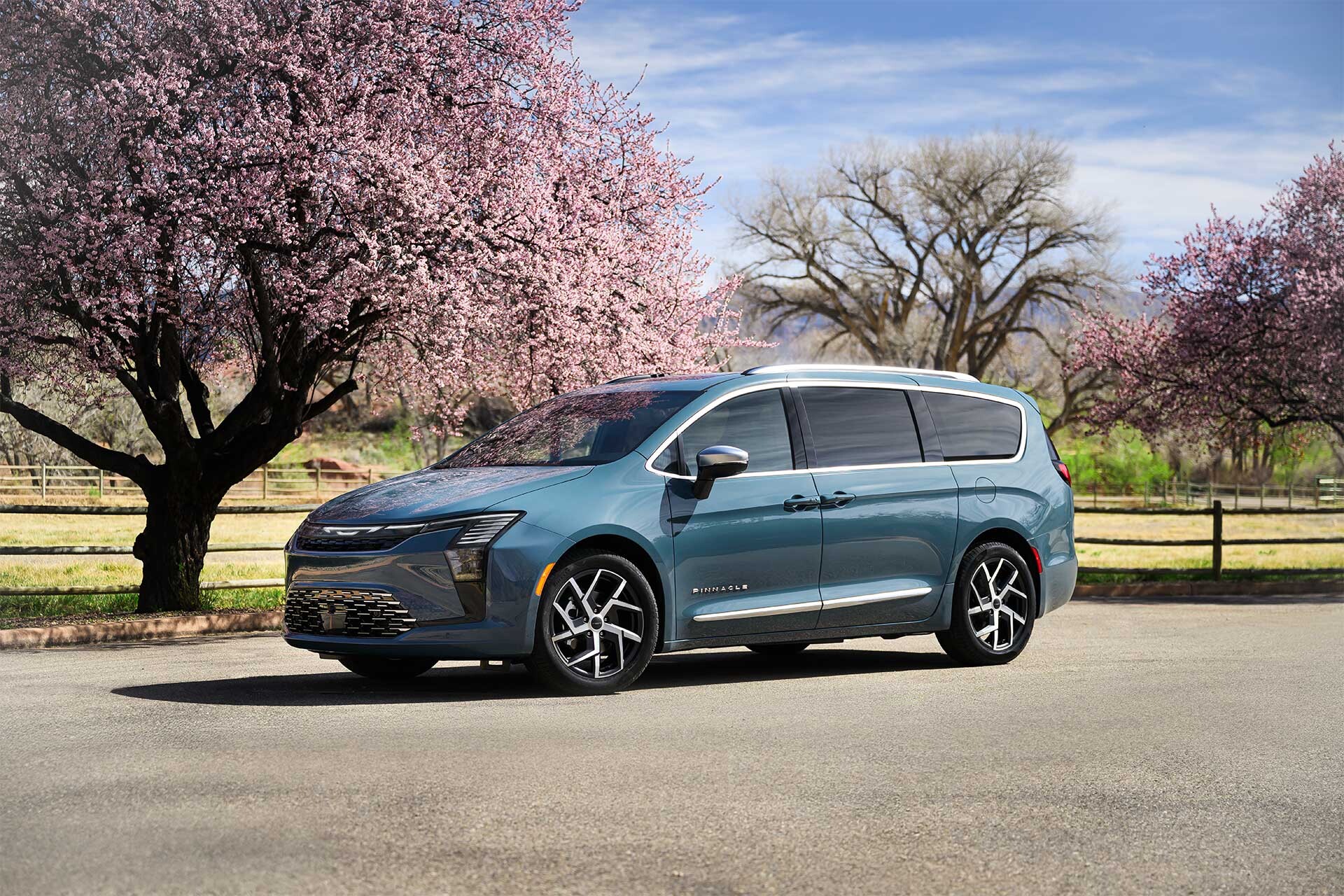 2027 Chrysler Pacifica Pinnacle, front three quarter, in a Chrysler Canada photo
