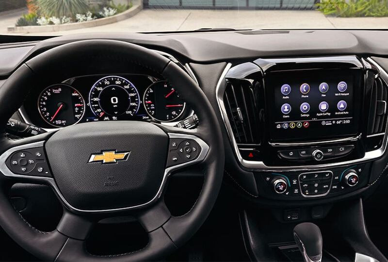 2023 Chevrolet Traverse interior