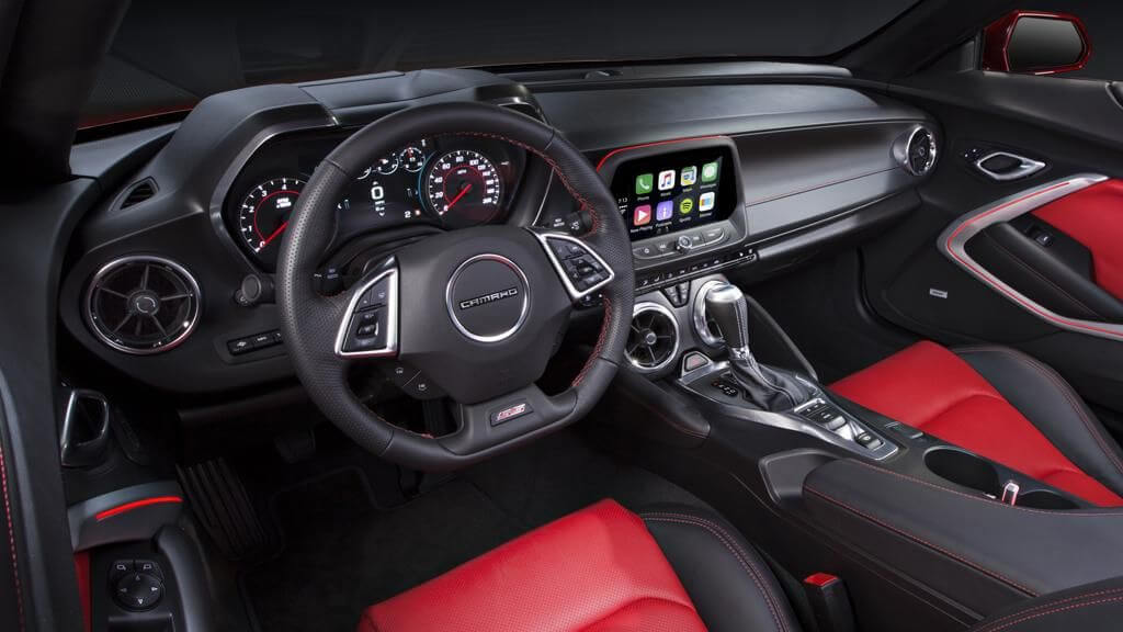 2023 Chevrolet Camaro interior