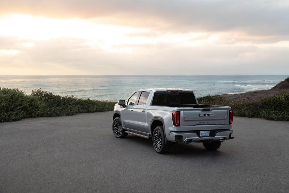 2023 GMC Sierra