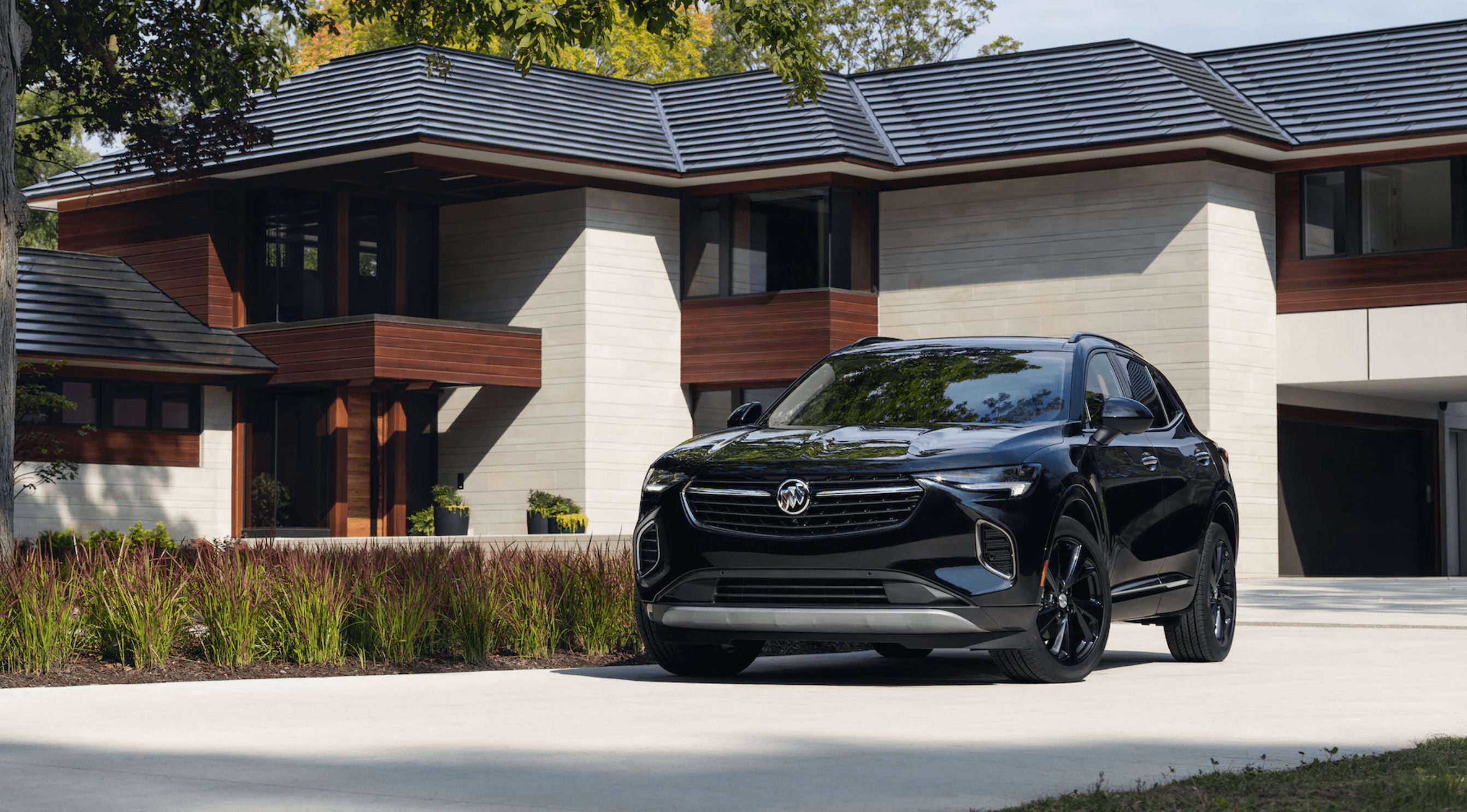 2023 Buick Envision on driveway