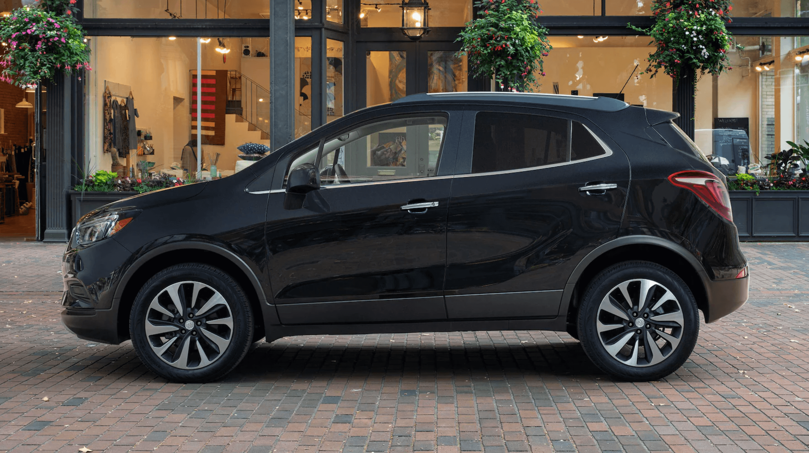 2022 Buick Encore street photo