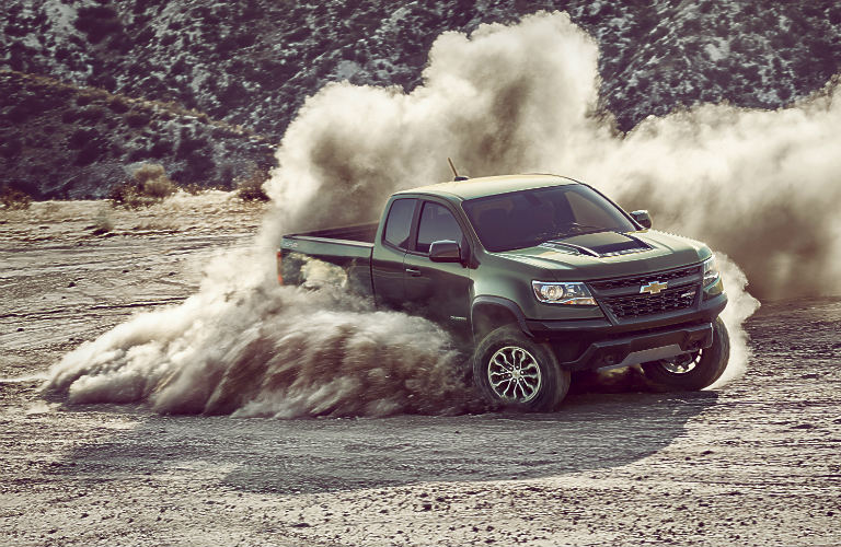 2017 Chevy Colorado ZR2 kicking up dust