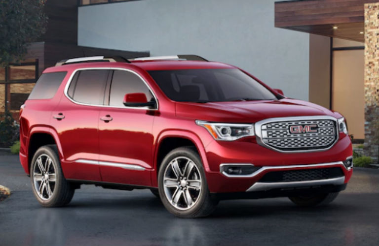 2018 GMC Acadia Denali in red