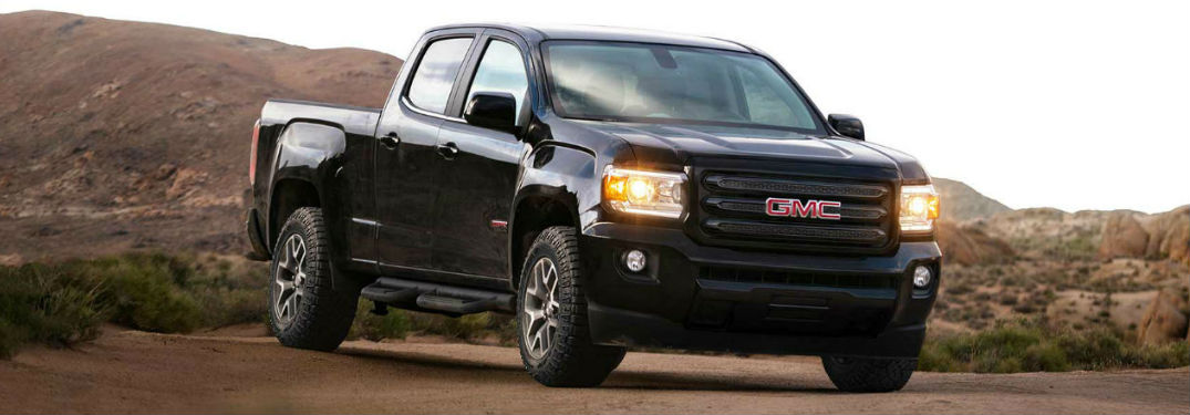 What colour options are available for the GMC Canyon?