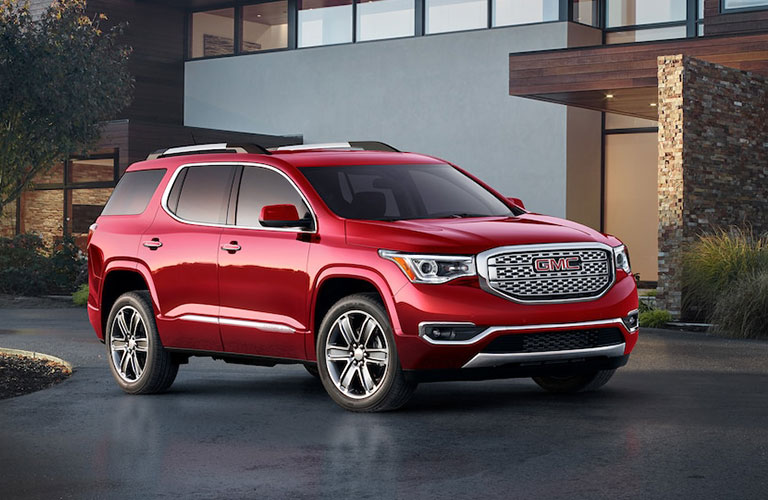 2019 GMC Acadia Denali in red