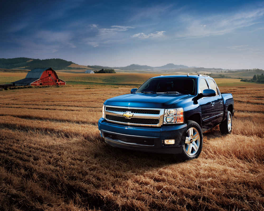 2007 Chevy Silverado on the farm