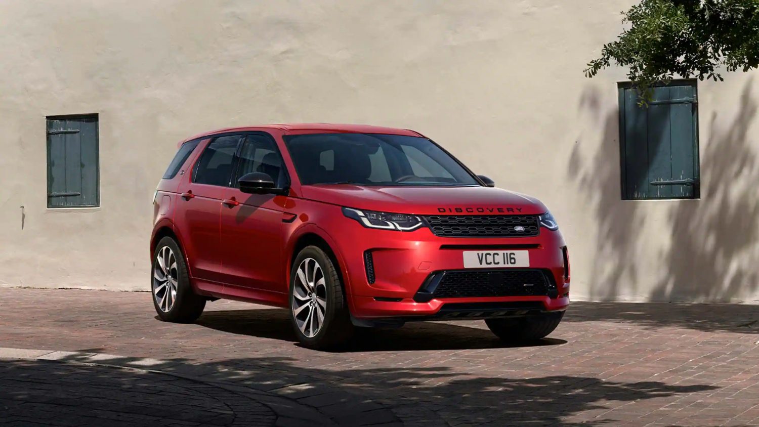 Discovery Sport R-Dynamic HSE in Red