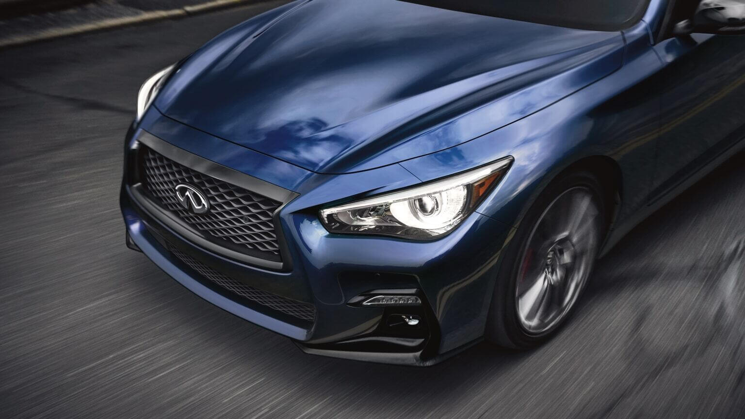 2021 Infiniti Q50 with LED headlights