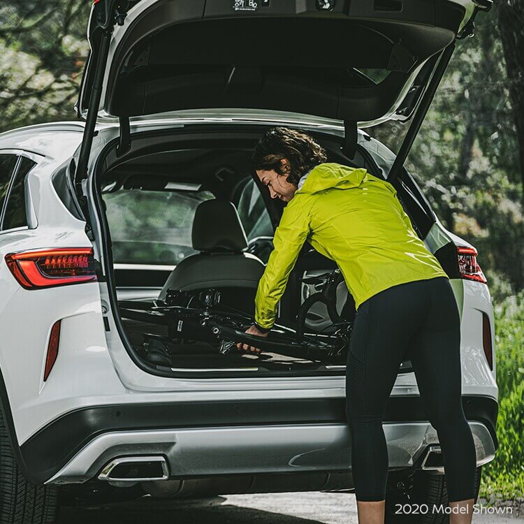 2021 Infiniti Qx50 with hidden under-floor bin