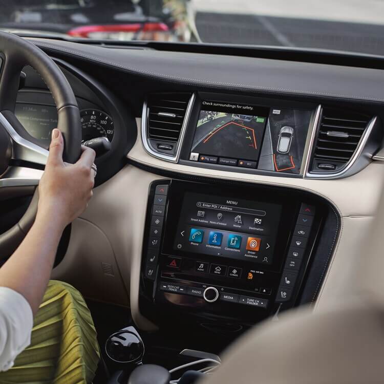2021 Infiniti Qx50 with around view monitor near(placeholder-city)