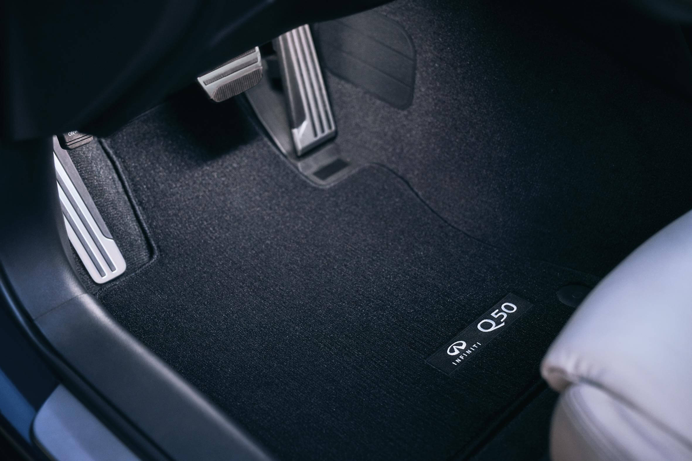 2014-2017 Q50 BLACK FLOOR MATS SET